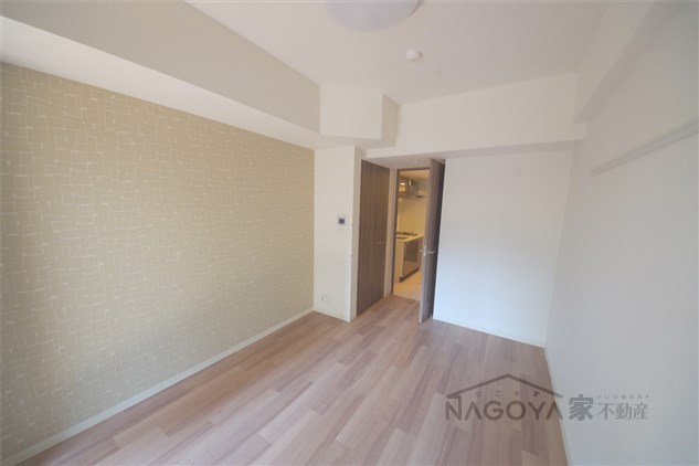 プレサンスTHE栄 ベッドルーム