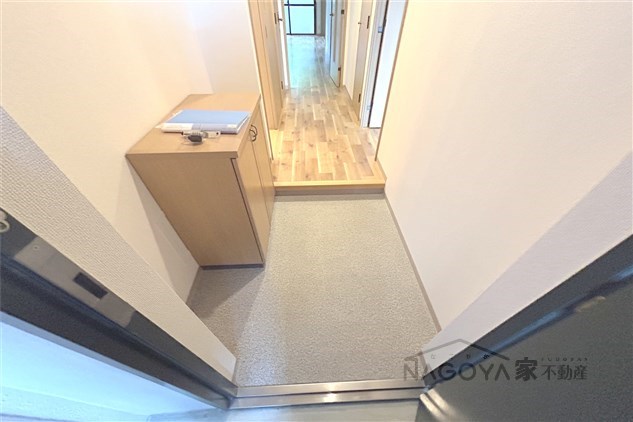 フロレアールⅠ 玄関