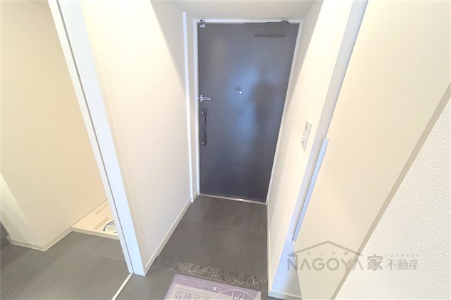 エルスタンザ栄南 玄関