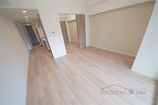 プレサンス広小路通葵 リビング