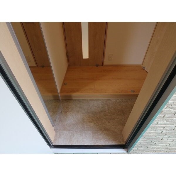 REGALEST山王 玄関