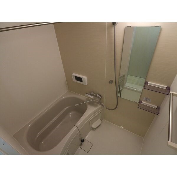 REGALEST　LOTUS 風呂画像