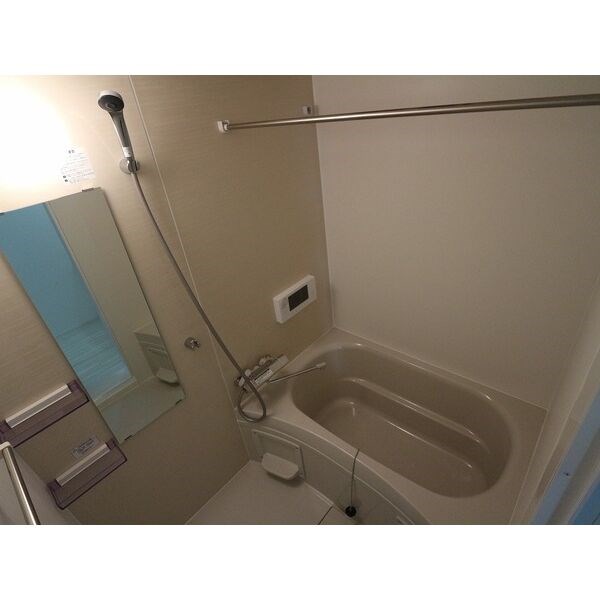 REGALEST　LOTUS 風呂画像