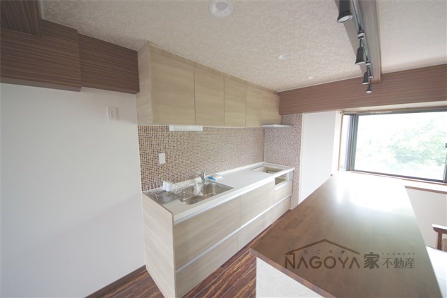 VIPHILLS南山 キッチン