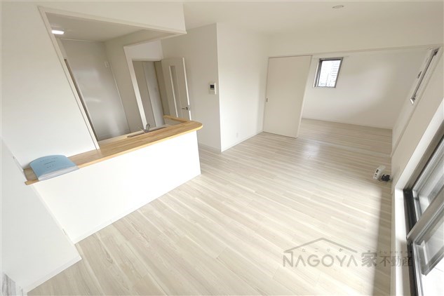 アブソルート松原 リビング