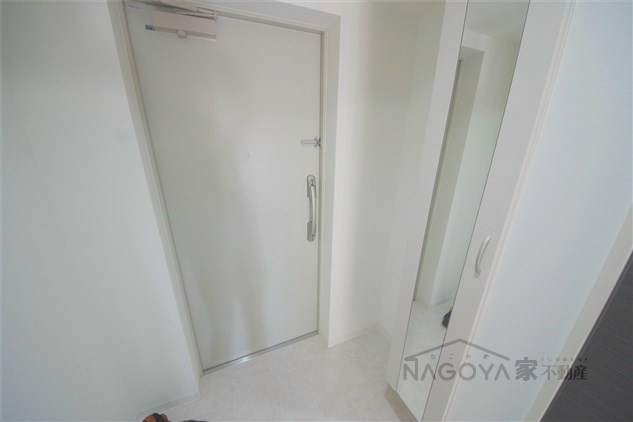 ルペルティア 玄関