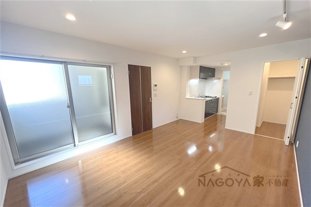 Cherim志賀本通 リビング