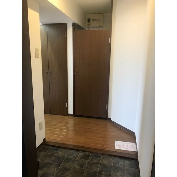 グランデージ則武 玄関