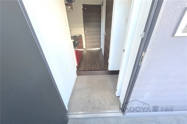 プレディアスタイル名古屋 玄関