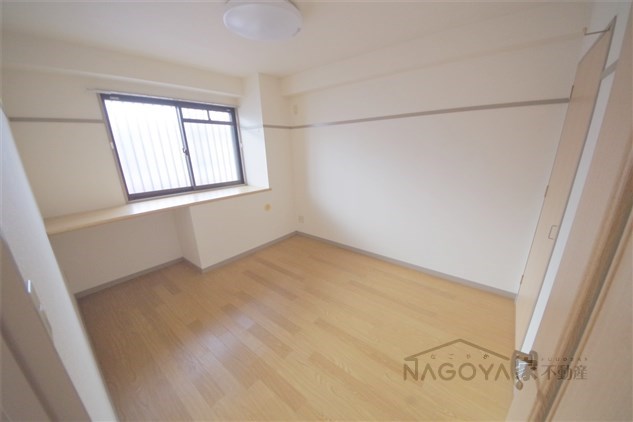 メゾンサンウェスト ベッドルーム