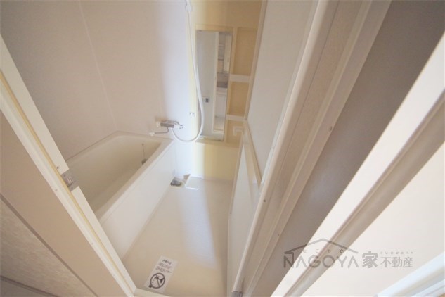 メゾンサンウェスト 風呂画像