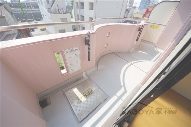 メゾンサンウェスト ベランダ