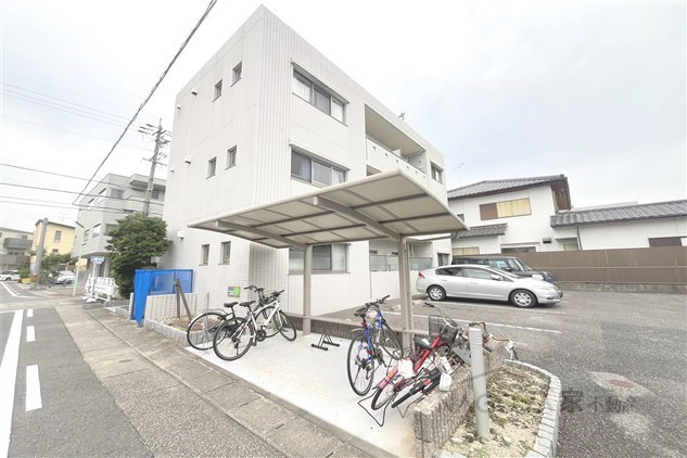 ロイヤル穂波 外観写真