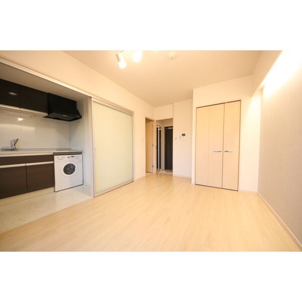 フロンティアタワー名駅南 リビング