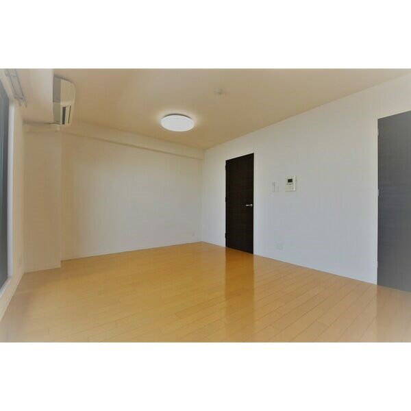 BSレジデンス栄 ベッドルーム