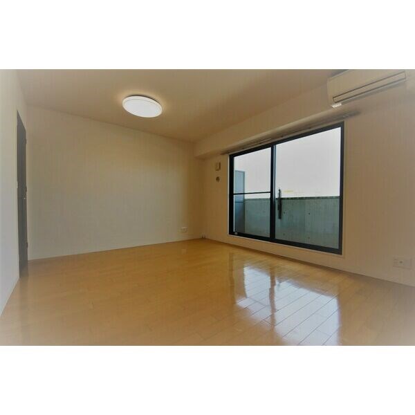 BSレジデンス栄 ベランダ