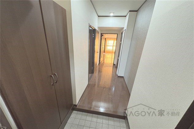 鶴陽明ハイツ 玄関