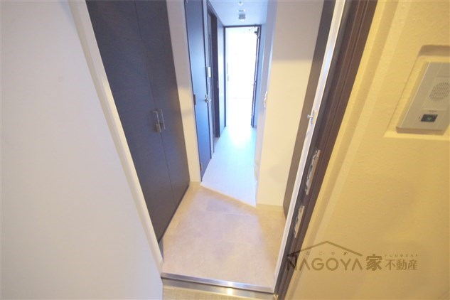 エステムコート名古屋新栄Ⅱアリーナ 玄関