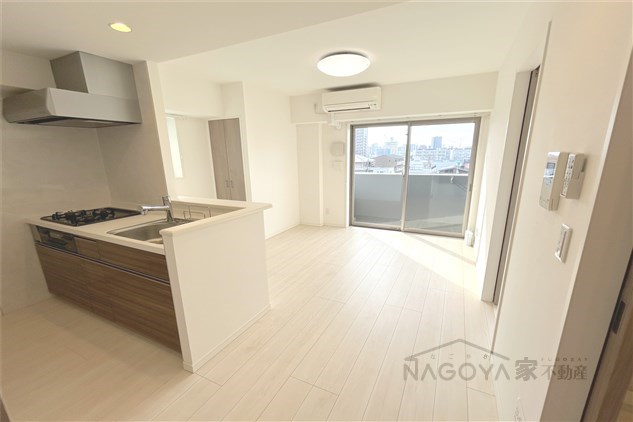 ロータス本陣通 リビング