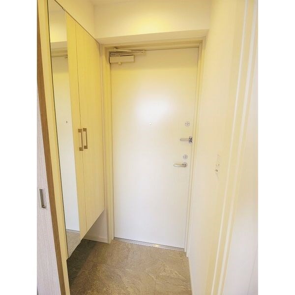 ロータス本陣通 玄関