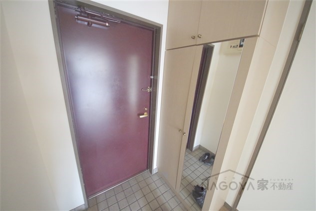 パルナス栄 玄関