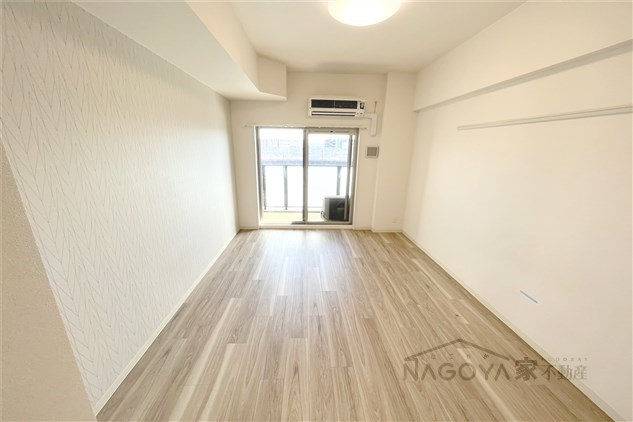 プレサンス上前津プレス リビング