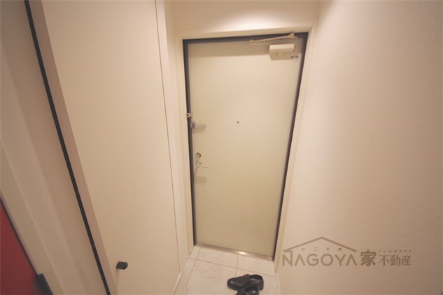 リアライズ名城公園 玄関