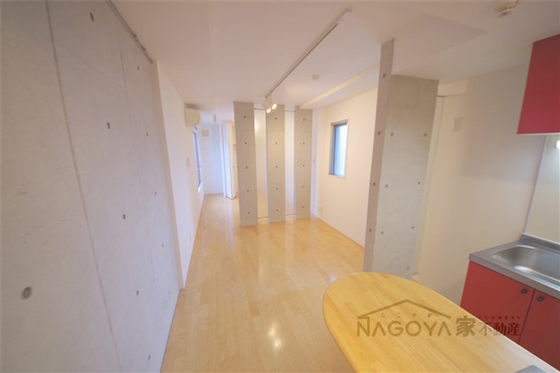 リアライズ名城公園 リビング