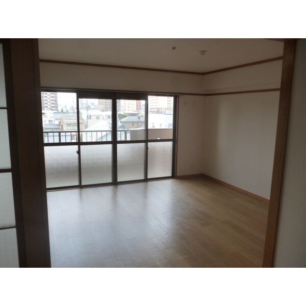 エステート若葉 リビング