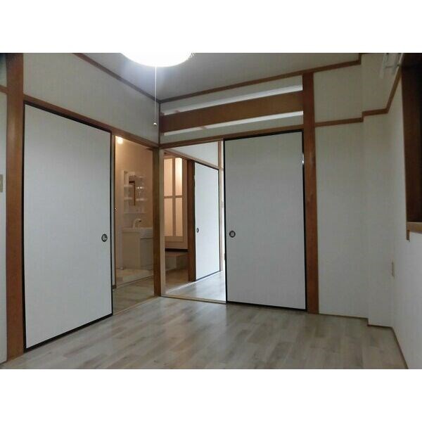 クインハウス ベッドルーム