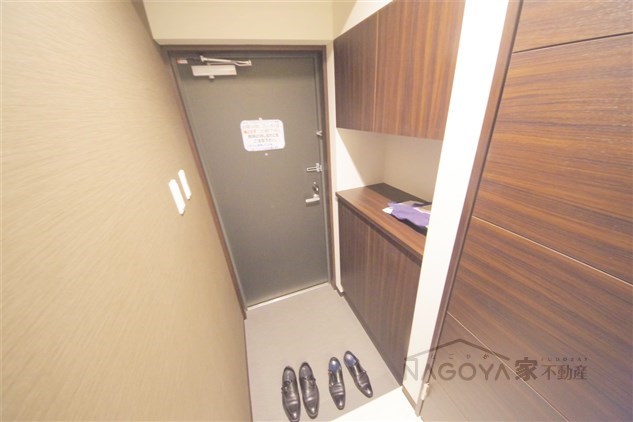 リンパクマンション 玄関