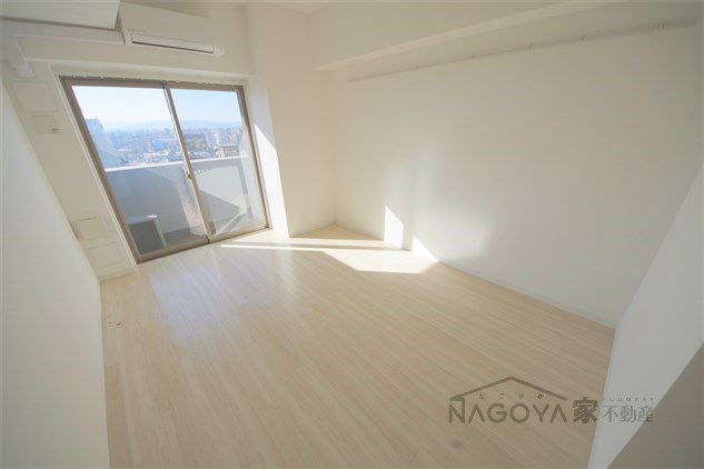 プロシード金山３ リビング