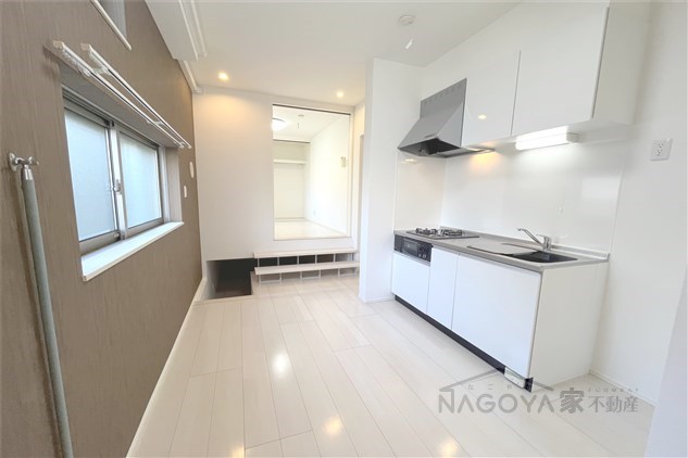 メゾン・ド・サントリナ リビング