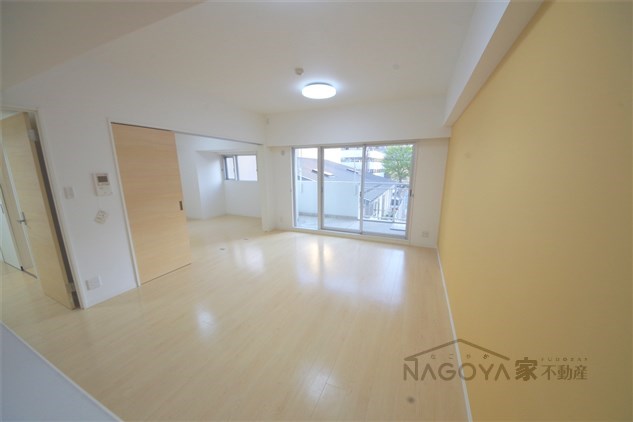 コモレビスクエア名駅北 リビング