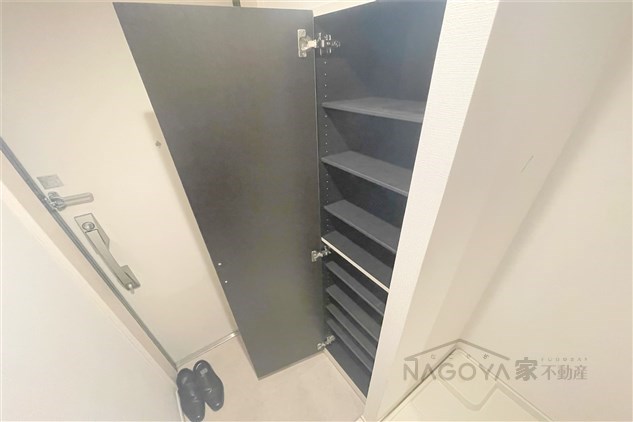 リブリ・吹上 玄関