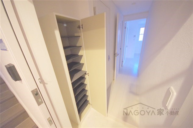 グランレーヴ大須観音 玄関