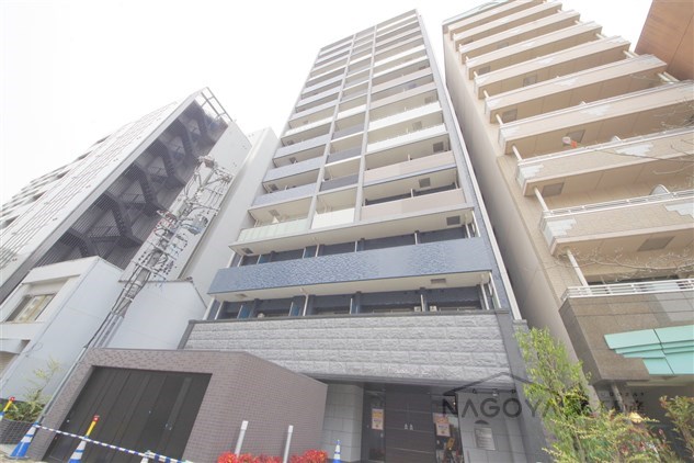 プレサンス丸の内アデル 外観