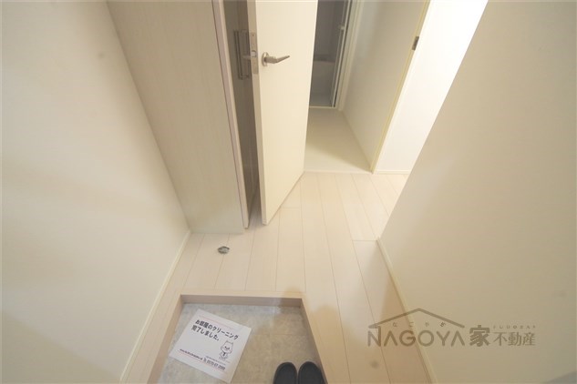 プラチナム黒川 玄関