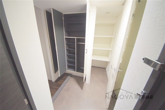 セイワパレス丸の内駅前 玄関