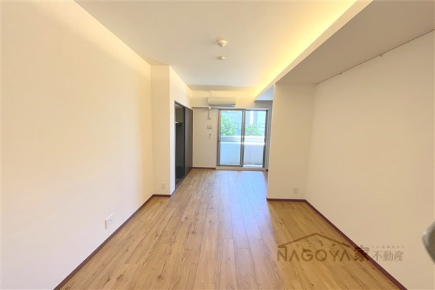 ロイジェント栄 ベッドルーム