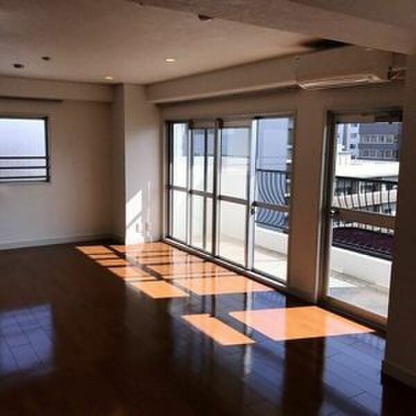 池下タワーズ リビング