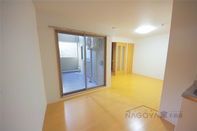 グレイス新栄 リビング