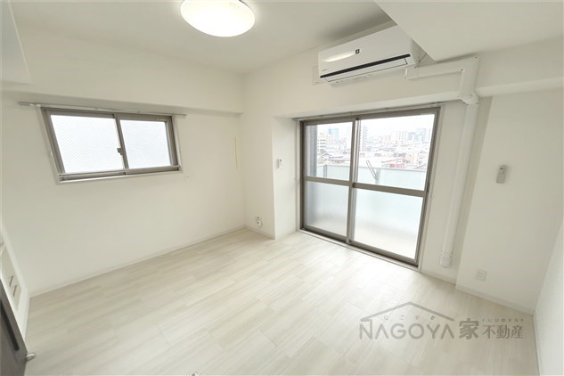 レジデンスユウキ リビング