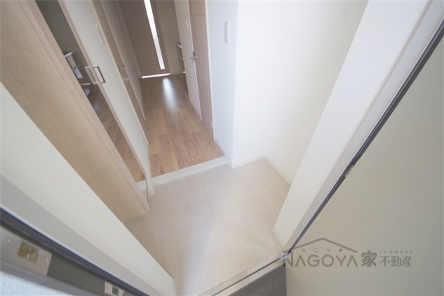 シャルマンソワレ名駅 玄関