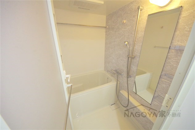 ブルースカイ 風呂画像