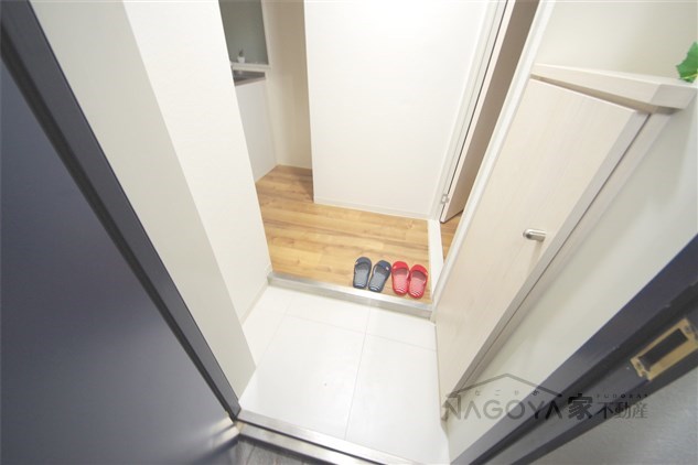 第７渡邊ビル 玄関