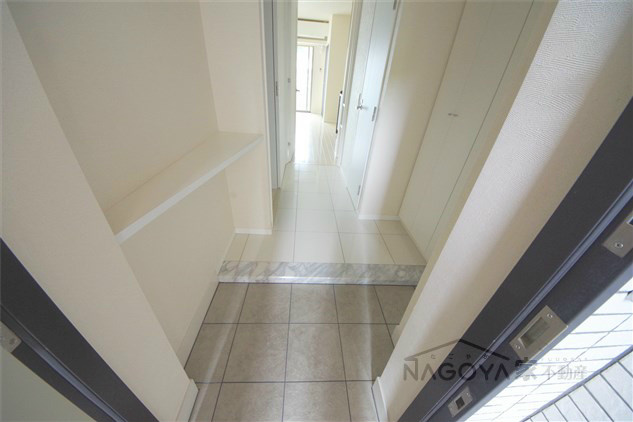 Ｃ.Ｐ.Ｐｕｒｅ１６０８ 玄関