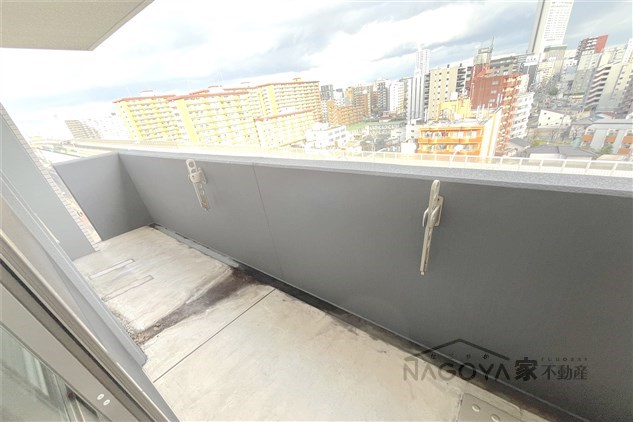 カーサニア尾頭橋 ベランダ