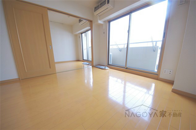 エスポアール千種 リビング