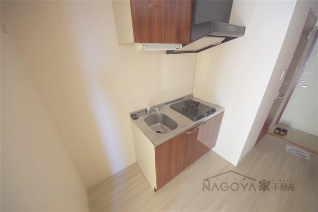 ラ・ヴィアンパレスⅡ キッチン